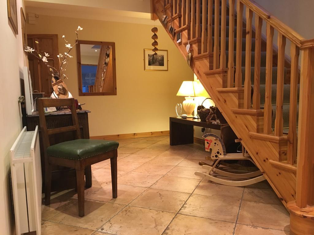 Riversdale House Accommodation ลาราห์ ภายนอก รูปภาพ