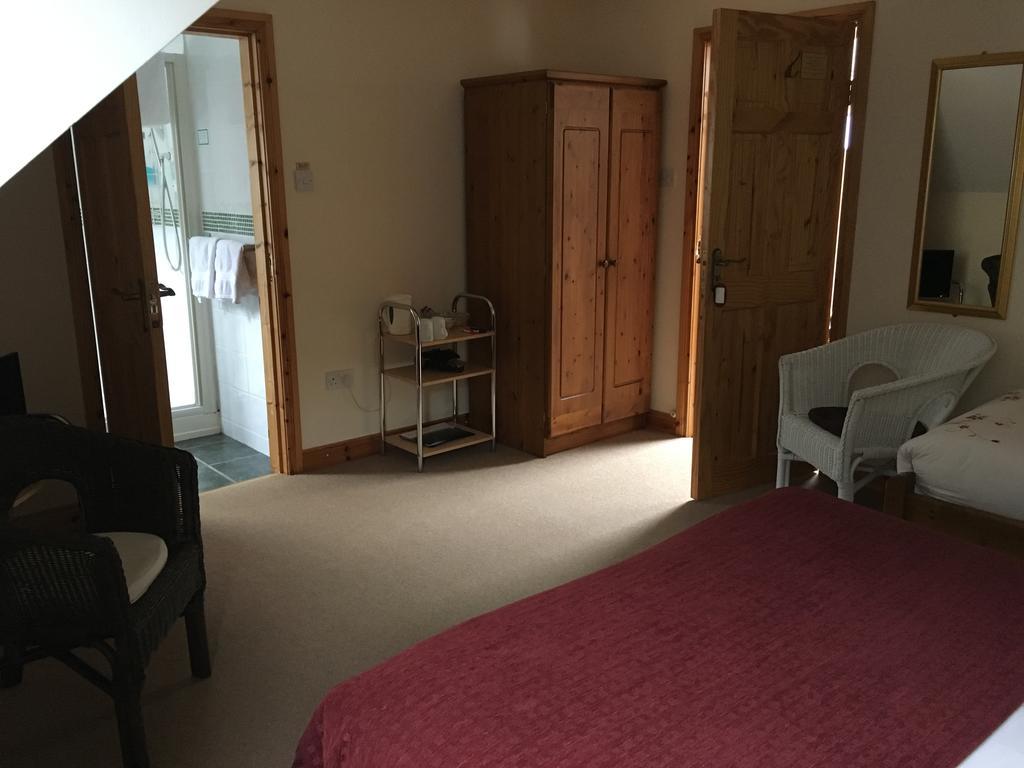 Riversdale House Accommodation ลาราห์ ภายนอก รูปภาพ